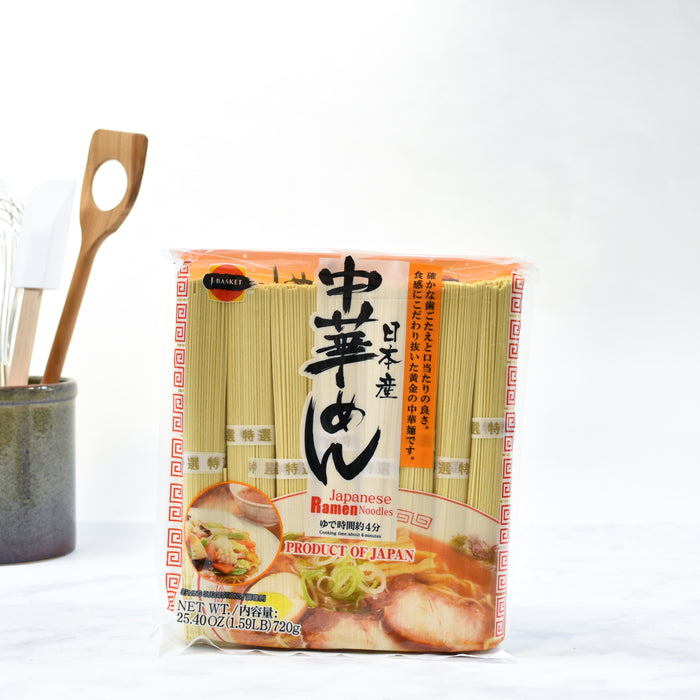 Hime Chuka Soba Ramen Noodles 720g lifestyle photograph